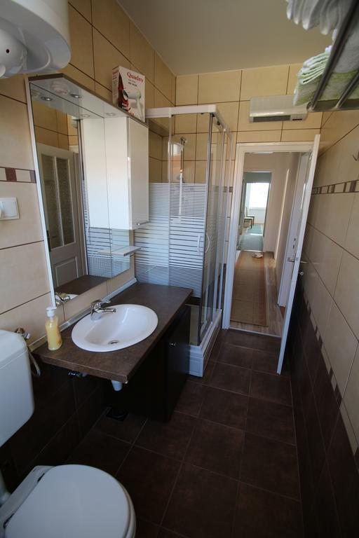 Apartment Ribica Krk Island Kamer foto